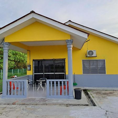 Room/Homestay Nazadja Сунгай Бесар Екстериор снимка