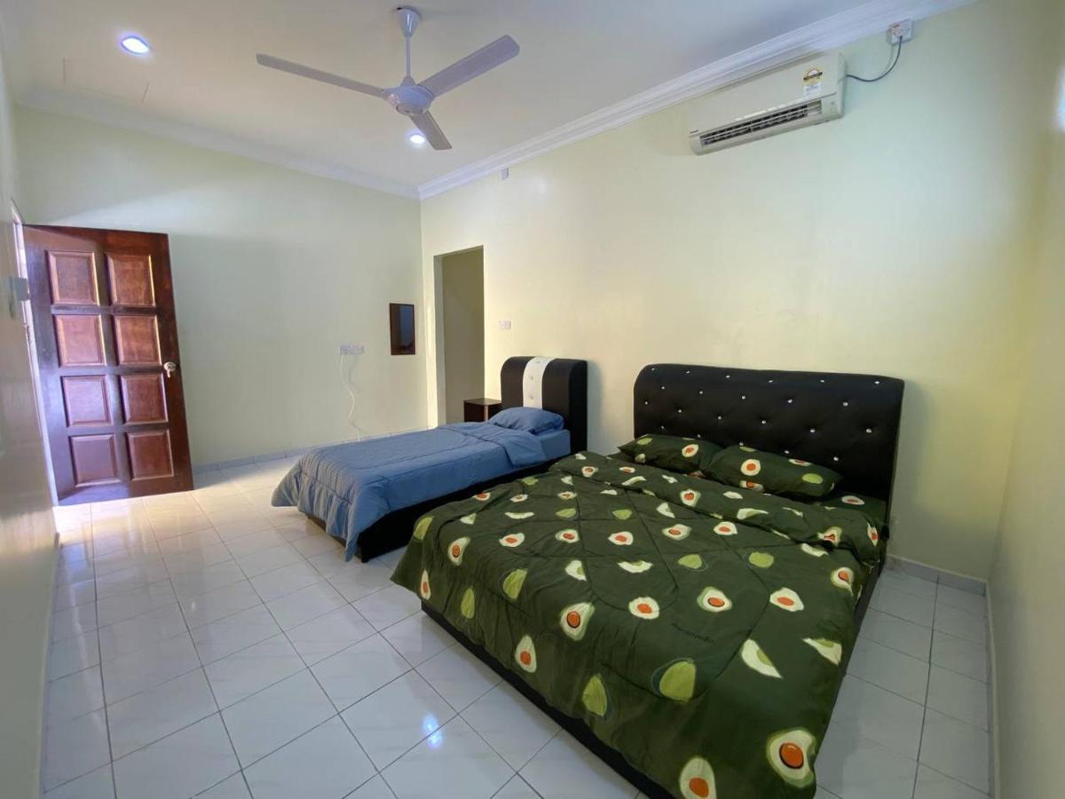 Room/Homestay Nazadja Сунгай Бесар Екстериор снимка